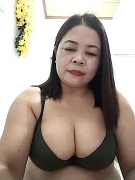 Snapshot of Baby-bigtits2024 chatting on 09/24/25, 01:28 Baby-bigtits2024 online show from 09/24/25, 01:28
