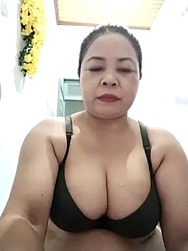 Snapshot of Baby-bigtits2024 chatting on 09/29/25, 10:26 Baby-bigtits2024 online show from 09/29/25, 10:26