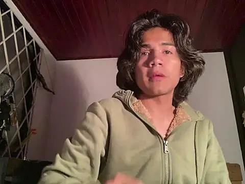 Snapshot of shadowsofgarden chatting on 02/27/25, 10:22 shadowsofgarden online show from 02/27/25, 10:22