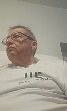 mann4u147 online show from 09/29/25, 08:47