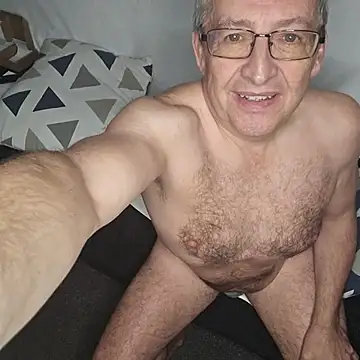 mann4u147 online show from 10/15/25, 05:43