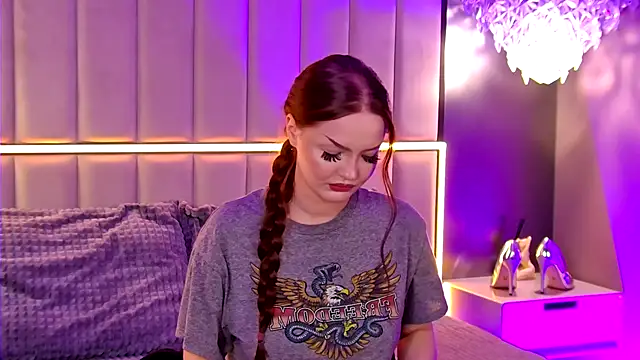 AlexaBright online show from 10/26/25, 06:41