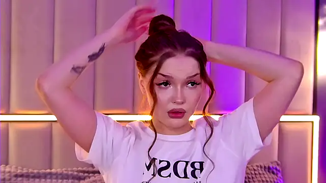 AlexaBright online show from 10/25/25, 05:02