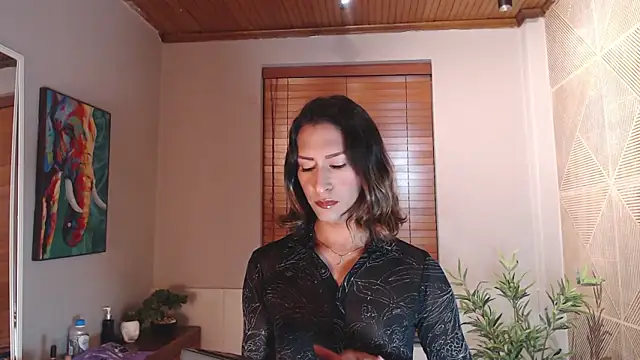 Georgina Palacios  online show from 02/13/26, 03:50