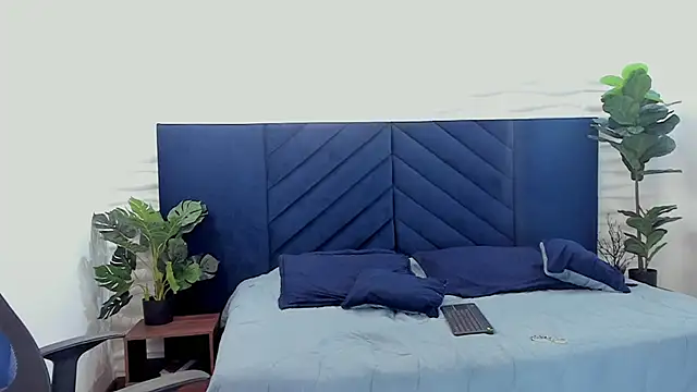 Snapshot of Georgina_Palacios_ chatting on 02/20/25, 10:05 Georgina Palacios  online show from 02/20/25, 10:05