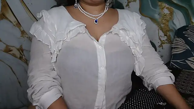 Snapshot of seetatiwari chatting on 07/07/26, 09:18 seetatiwari online show from 07/07/26, 09:18