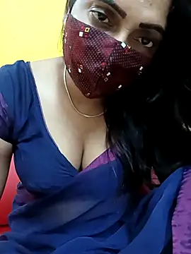 Snapshot of Thamarai28 chatting on 09/16/25, 04:08 Thamarai28 online show from 09/16/25, 04:08
