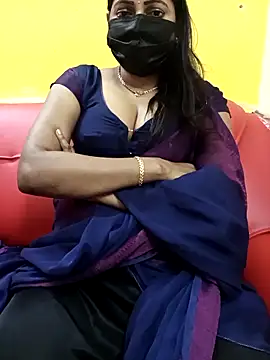 Snapshot of Thamarai28 chatting on 03/21/25, 09:01 Thamarai28 online show from 03/21/25, 09:01