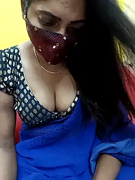 Snapshot of Thamarai28 chatting on 10/04/25, 04:08 Thamarai28 online show from 10/04/25, 04:08