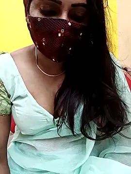 Snapshot of Thamarai28 chatting on 09/14/25, 05:35 Thamarai28 online show from 09/14/25, 05:35