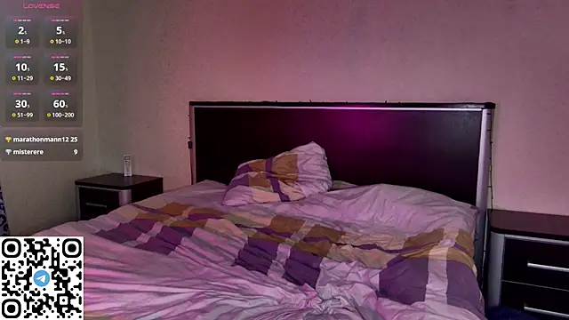 VelvetVivian online show from 02/27/25, 09:04