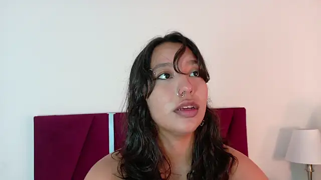 ParanoidTemptaion  online show from 04/22/26, 11:39