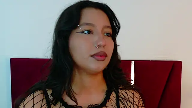 ParanoidTemptaion  online show from 04/21/26, 11:39