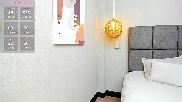 elizabeth 20 online show from 10/08/25, 07:14