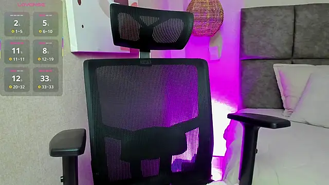 elizabeth 20 online show from 10/11/25, 07:59