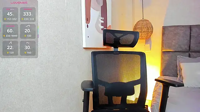 elizabeth 20 online show from 10/09/25, 07:14