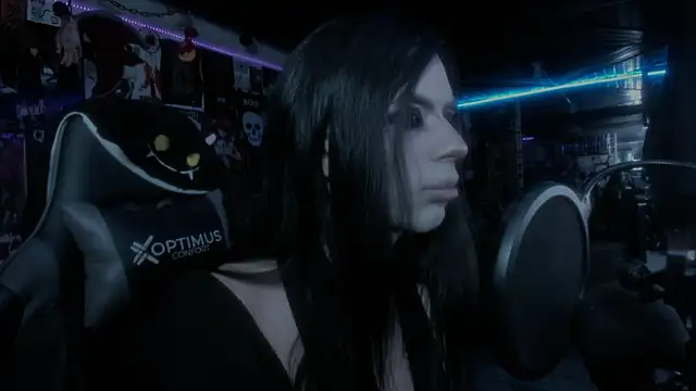 Snapshot of rotten_dreams chatting on 02/23/25, 09:48 rotten dreams online show from 02/23/25, 09:48