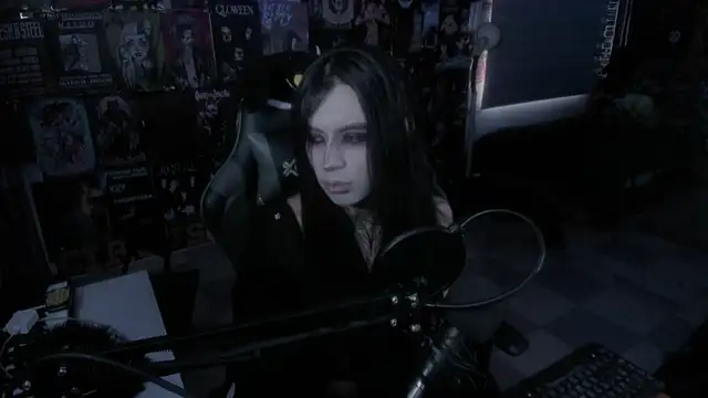 Snapshot of rotten_dreams chatting on 02/21/25, 03:32 rotten dreams online show from 02/21/25, 03:32
