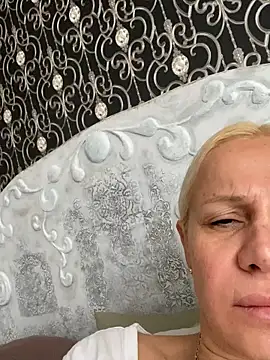 DeboraXporn online show from 11/17/25, 06:17