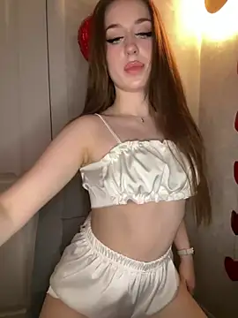 Jackie White  online show from 03/21/25, 04:18