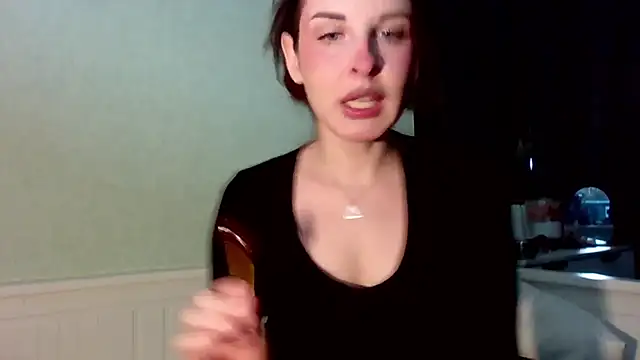 Snapshot of MollyBer chatting on 02/16/26, 04:05 MollyBer online show from 02/16/26, 04:05