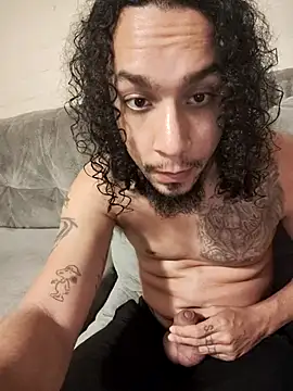 Rican8inches online show from 02/16/25, 03:47