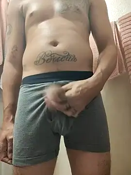 Rican8inches online show from 02/08/25, 11:55