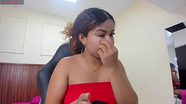 MELINAMARTINS online show from 11/14/25, 07:06