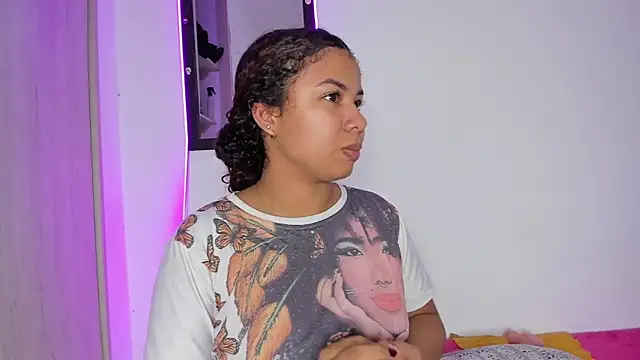 MELINAMARTINS online show from 05/08/26, 10:46