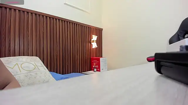 MELINAMARTINS online show from 11/13/25, 07:40