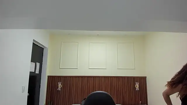 MELINAMARTINS online show from 09/15/25, 07:36