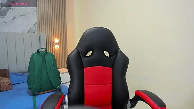 MELINAMARTINS online show from 01/13/26, 08:35