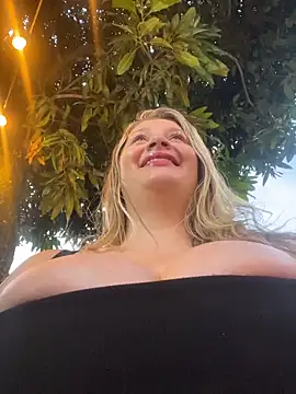 aurora coldd online show from 11/11/25, 10:37