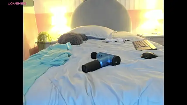 Snapshot of sweet_boy_sweet06 chatting on 03/02/25, 01:53 sweet boy sweet06 online show from 03/02/25, 01:53