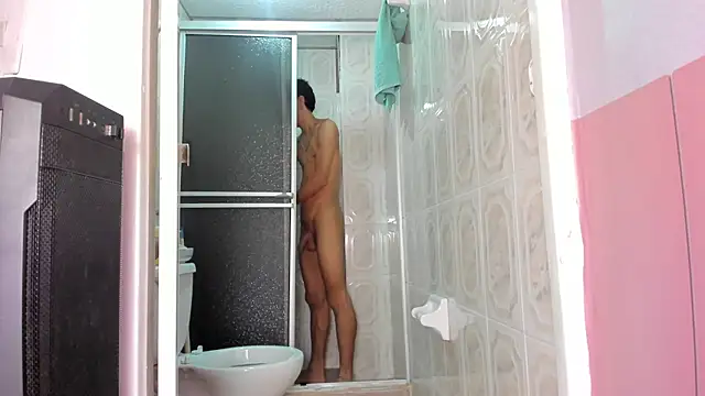 Snapshot of sweet_boy_sweet06 chatting on 03/06/25, 11:20 sweet boy sweet06 online show from 03/06/25, 11:20