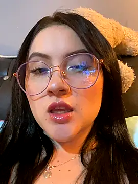 ValentinaOrtiz3 online show from 09/24/25, 01:13