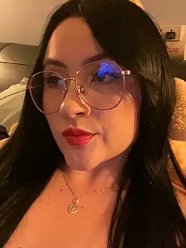 ValentinaOrtiz3 online show from 12/04/25, 02:32