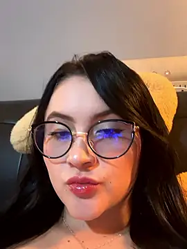 ValentinaOrtiz3 online show from 01/19/26, 02:26