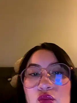 ValentinaOrtiz3 online show from 09/09/25, 01:49