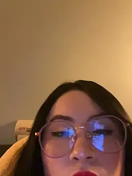 ValentinaOrtiz3 online show from 11/20/25, 10:52