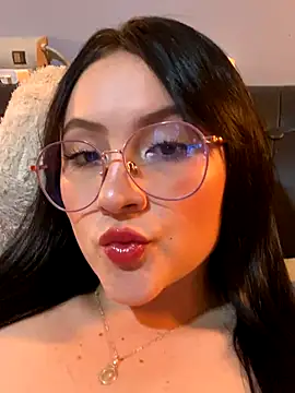 ValentinaOrtiz3 online show from 09/30/25, 01:11