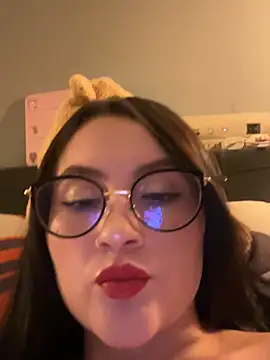 Snapshot of ValentinaOrtiz3 chatting on 06/01/26, 11:26 ValentinaOrtiz3 online show from 06/01/26, 11:26