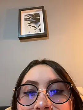 Snapshot of ValentinaOrtiz3 chatting on 05/03/26, 03:22 ValentinaOrtiz3 online show from 05/03/26, 03:22