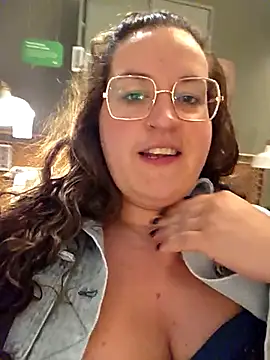 justtess online show from 09/15/25, 02:39