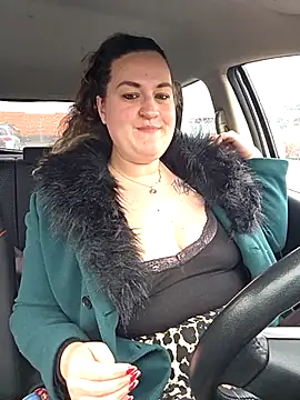 justtess online show from 11/14/25, 12:20