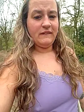 justtess online show from 04/09/26, 03:18