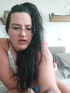 justtess online show from 03/11/25, 10:40