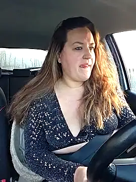 justtess online show from 12/14/25, 09:15