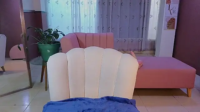 sweet ahinara online show from 11/24/25, 07:36