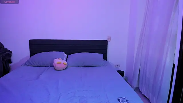  JacobMiller   online show from 12/05/25, 09:01